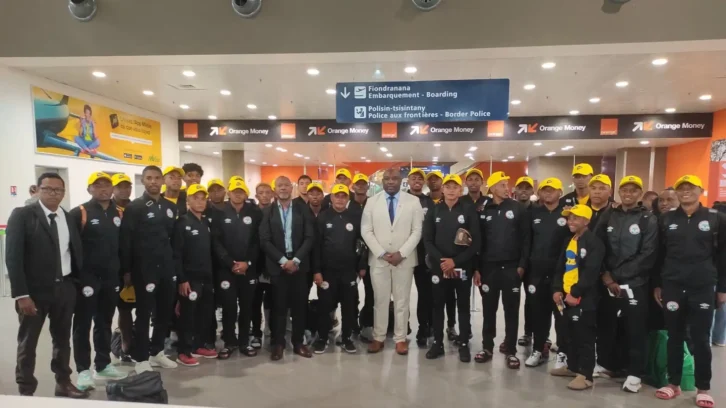 Image à la une de FOOTBALL – Tantely Rabarijaona, Jhone Christiano Razafimanana, Tiavina Rakotoarisoa parmi les joueurs écartés pour le Chan