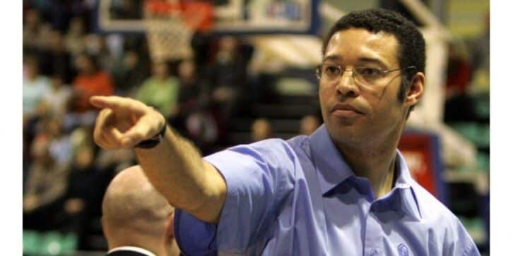 Image à la une de BASKETBALL – Le Français John Douaglin prend les commandes des Ankoay en vue de l’Afrobasket 