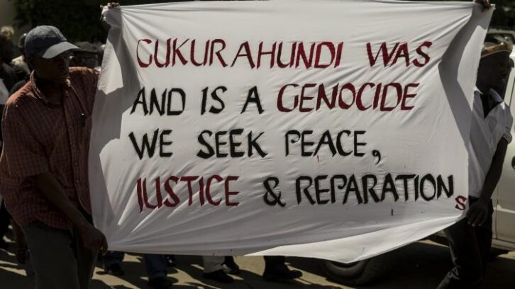 Image à la une de Zimbabwe: rejet du recours contre les audiences sur le massacre de Gukurahundi