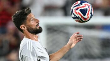 Image à la une de Foot: treize ans après, Giroud retrouve la Ligue 1 avec Lille