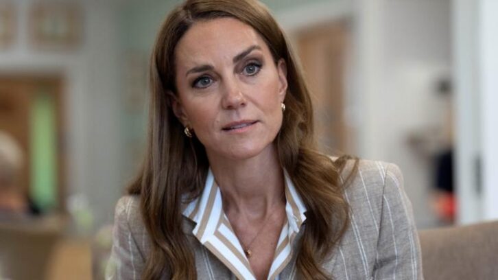 Image à la une de La princesse Kate compare la guérison après un cancer à “des montagnes russes”
