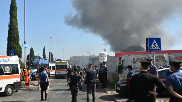 Image à la une de Plus de 40 blessés dans l’explosion d’une station-essence à Rome, entendue à travers toute la ville