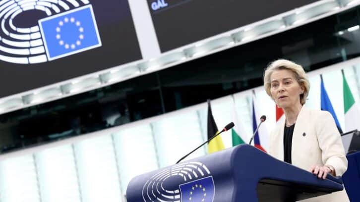 Image à la une de Von der Leyen face aux eurodéputés: motion de censure sans risque mais secousses en vue