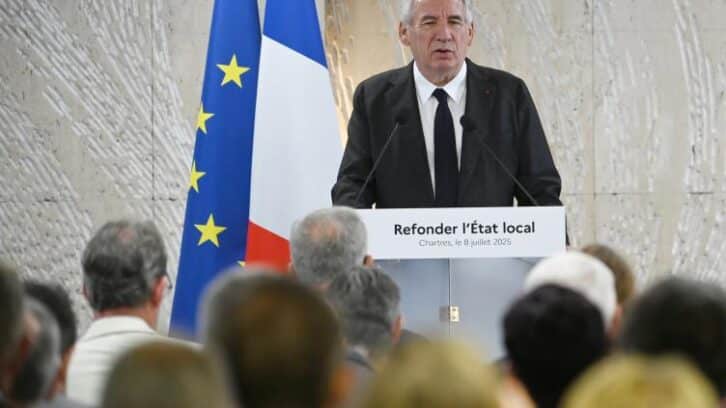 Image à la une de Bayrou renforce le rôle des préfets au nom de la “proximité” de l’Etat