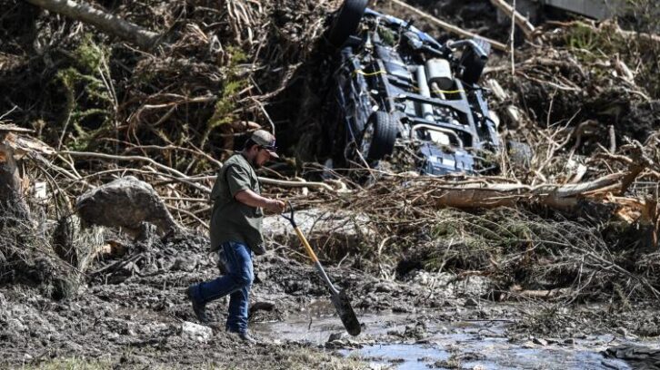 Image à la une de Trump se rend au Texas ravagé par des inondations meurtrières