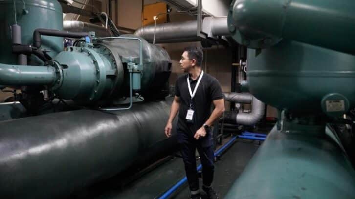 Image à la une de En Indonésie, capturer les gaz de climatisation pour limiter le réchauffement climatique