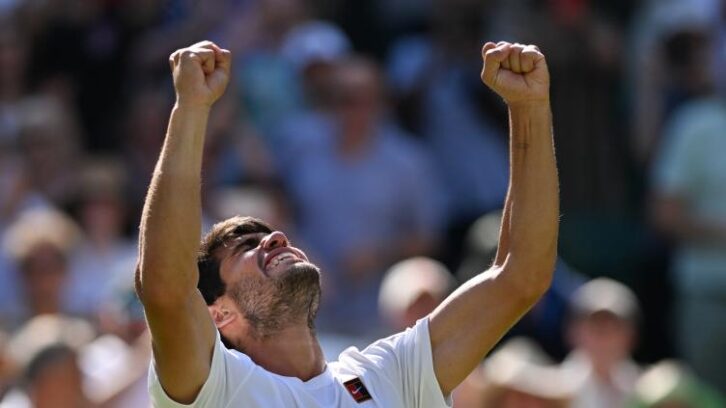 Image à la une de Tennis: Carlos Alcaraz se qualifie pour sa troisième finale d’affilée à Wimbledon 