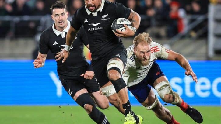 Image à la une de Rugby: les Bleus n’ont pas fait le poids dans le deuxième match contre les Blacks