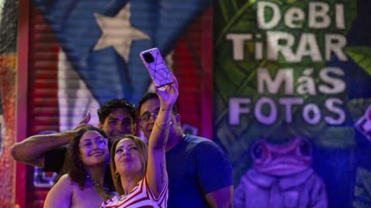 Image à la une de Bad Bunny, nouveau moteur du tourisme à Porto Rico