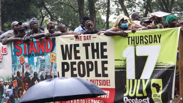 Image à la une de Liberia: plusieurs centaines de personnes manifestent contre le pouvoir du président Boakai