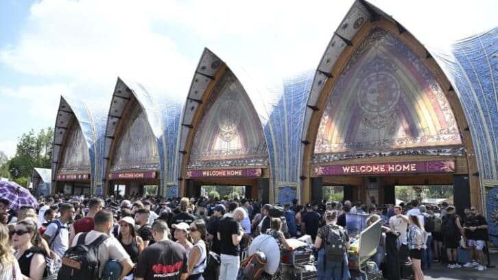 Image à la une de Le festival Tomorrowland ouvre au public moins de deux jours après un spectaculaire incendie
