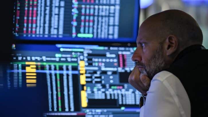 Image à la une de Wall Street reste prudente après une semaine marquée par des records