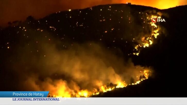 Image à la une de Turquie : incendies à Izmir, Manisa et Hatay, 50 000 personnes évacuées