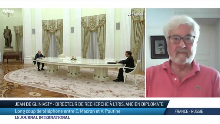 Image à la une de France – Russie : long coup de téléphone entre E. Macron et V. Poutine