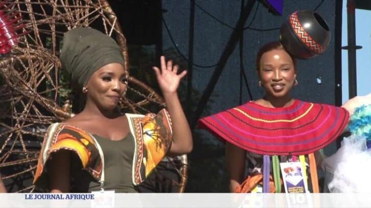 Image à la une de Afrique du Sud : Durban July, entre courses hippiques et défilés de mode