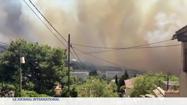Image à la une de France : les incendies se succèdent dans le sud