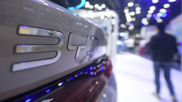 Image à la une de Automobile : freiné en Occident, le chinois BYD renforce ses liens en Afrique