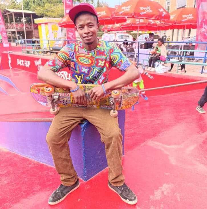 Image à la une de SKATE – FESTIVAL INTERNATIONAL  – Lofo Rasolofonirina en lice en Russie 