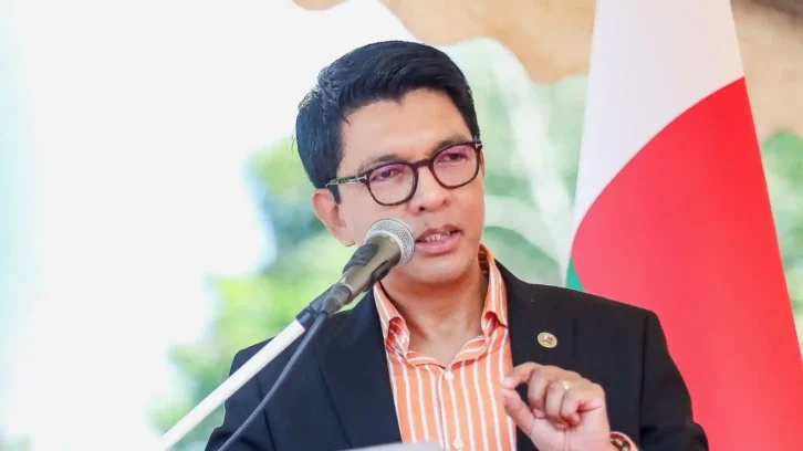 Image à la une de REGION – Andry Rajoelina entend choisir une femme au gouvernorat d’Ambatosoa