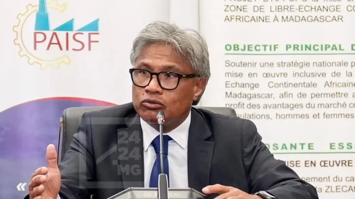 Image à la une de Tiana Rasamimanana : “Il est urgent de rompre avec le modèle de l’exportation des matières premières”