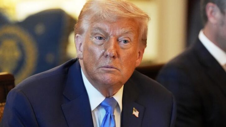 Image à la une de Guerre en Ukraine: Donald Trump promet maintenant d’envoyer plus d’armes “défensives” à Kiev