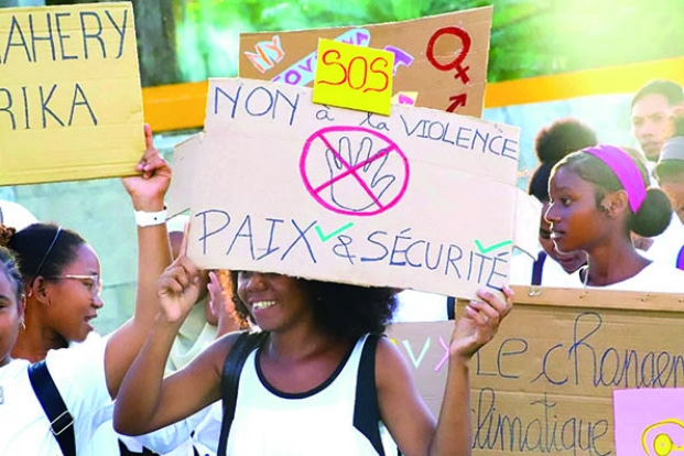 Image à la une de Droits des femmes et des jeunes filles – Des parlementaires appellent à un engagement politique…