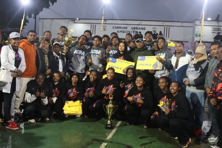 Image à la une de BASKETBALL – U18  Pintade et JCBA sacrés sous la pluie à Ambositra