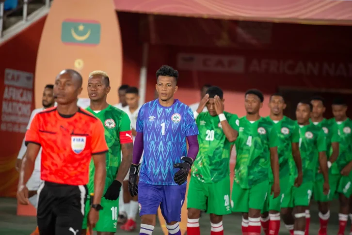 Image à la une de FOOTBALL/CHAN 2025 – Romuald “Rôrô” Rakotondrabe se contente du nul des Barea, à dix, face aux Mourabitounes mauritaniens