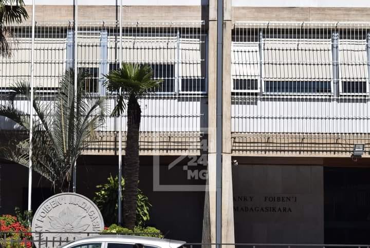 Image à la une de PERFORMANCE FINANCIÈRE – Un bénéfice de 233,018 milliards d’ariary pour la Banky foiben’i Madagasikara pour l’exercice 2024