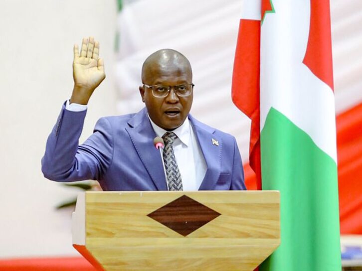 Image à la une de Au Burundi, le nouveau Premier ministre prête serment