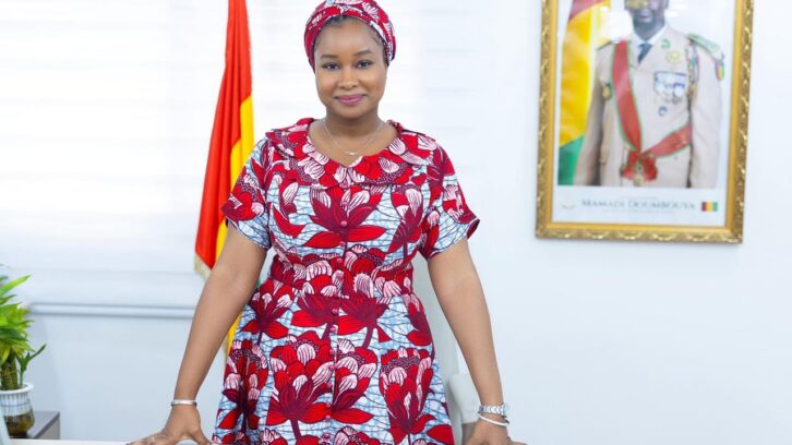 Image à la une de Dix choses à savoir sur Djami Diallo, la ministre guinéenne qui connaît le dossier Simandou par cœur