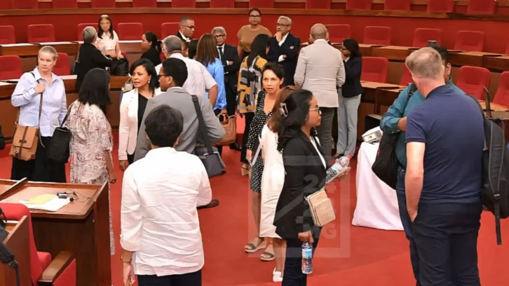 Image à la une de COMMERCE – Le niveau de taxation imposé par Donald Trump sur les exportations malgaches vers les Etats-Unis accueilli positivement par Madagascar