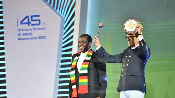 Image à la une de DIPLOMATIE – Andry Rajoelina officiellement “investi” président de la SADC pour un mandat d’une année
