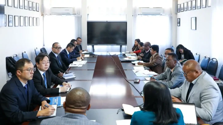 Image à la une de SOCIETE COMMERCIALE A PARTICIPATION PUBLIQUE – La Société sino-malagasy de travaux publics (SMATP) à redresser