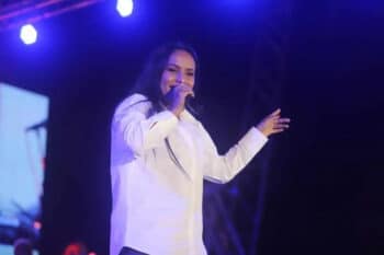 Image à la une de MUSIQUE – Stéphanie de retour et dévoile un nouveau titre