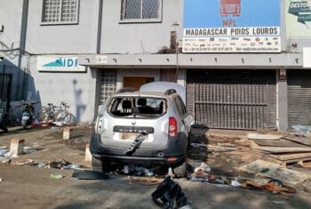 Image à la une de Comment les violences urbaines fragilisent-elles les entreprises malgaches ?