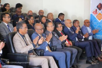 Image à la une de Comment Madagascar professionnalise-t-elle ses acteurs électoraux ?